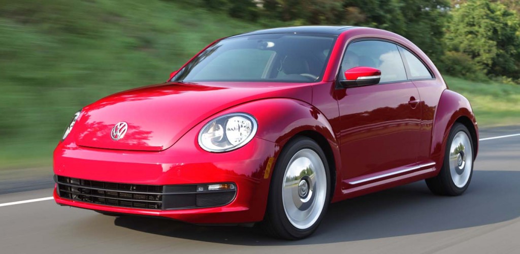 Volkswagen-Beetle-2015-best-fuel-efficient-hatchback