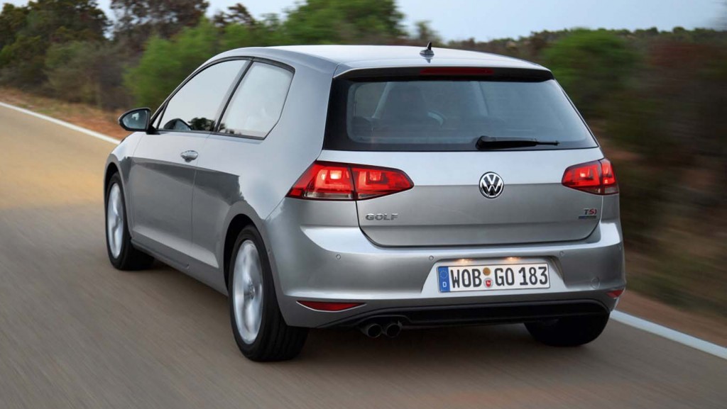 Volkswagen-Golf-2015-fuel-efficient-hatchback