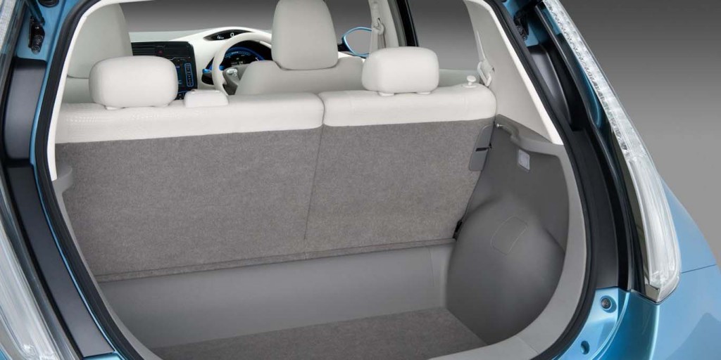 Nissan-Leaf-2015-best-fuel-economical-hatchback-storage