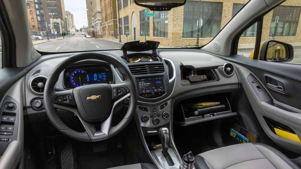 Chevrolet-Trax-2016-inner