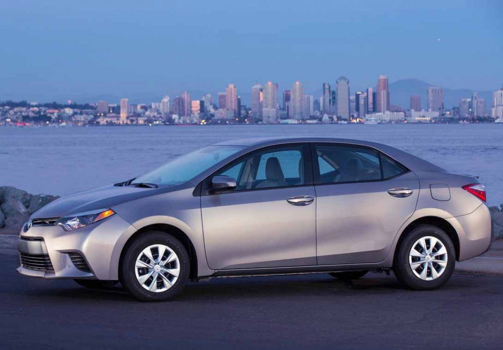 Fuel Efficient Non Hybrid Cars toyota-corolla-2014-le-eco-side view
