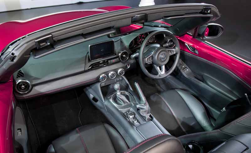 Mazda MX-5 Miata interior